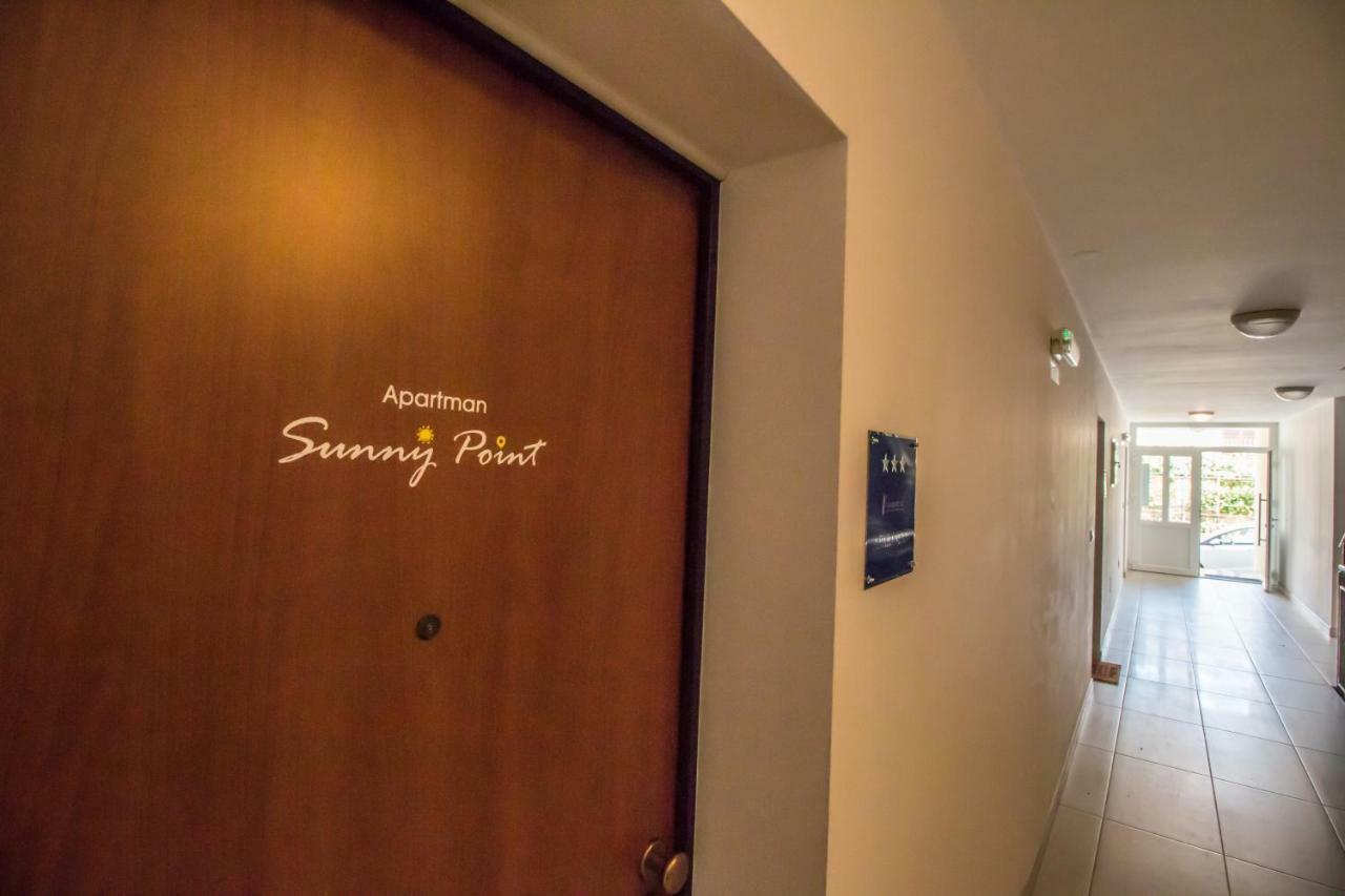 罗维尼Sunny Point公寓 外观 照片